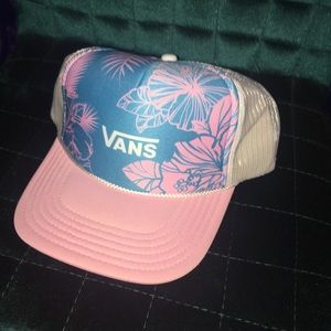 Never worn floral vans hat!